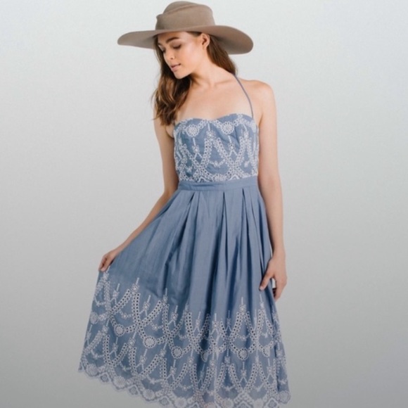 NWOT - Kendall & Kylie Halter Neck Eyelet Dress - Picture 2 of 10